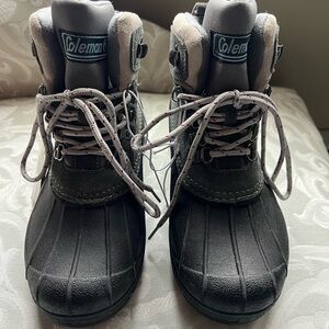 Coleman women’s Charcoal and Light Gray Snow Boots